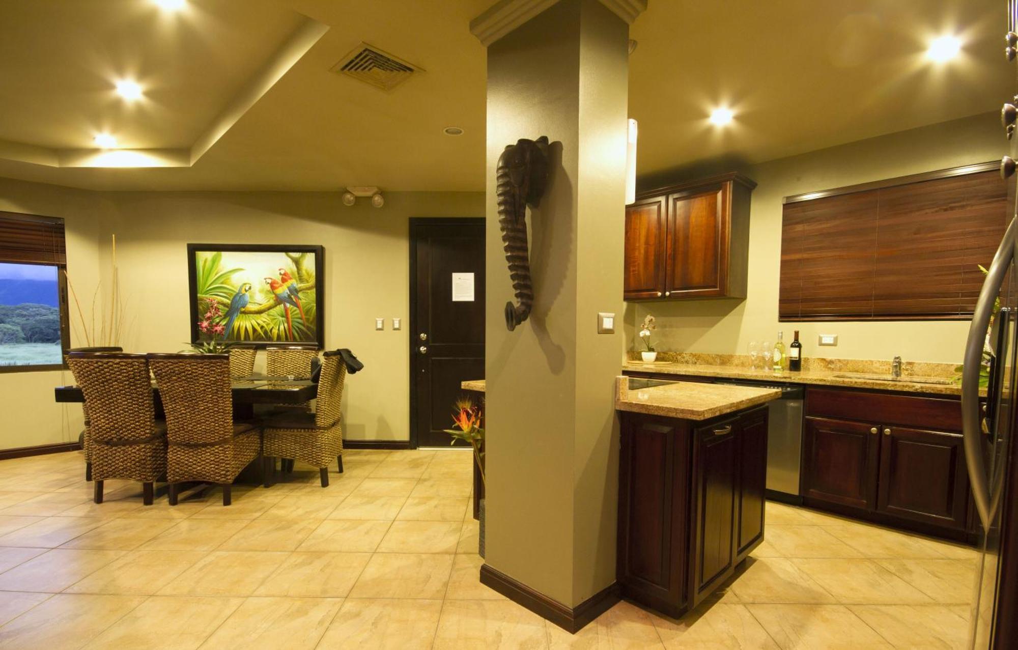 יקו Monaco Condominiums מראה חיצוני תמונה